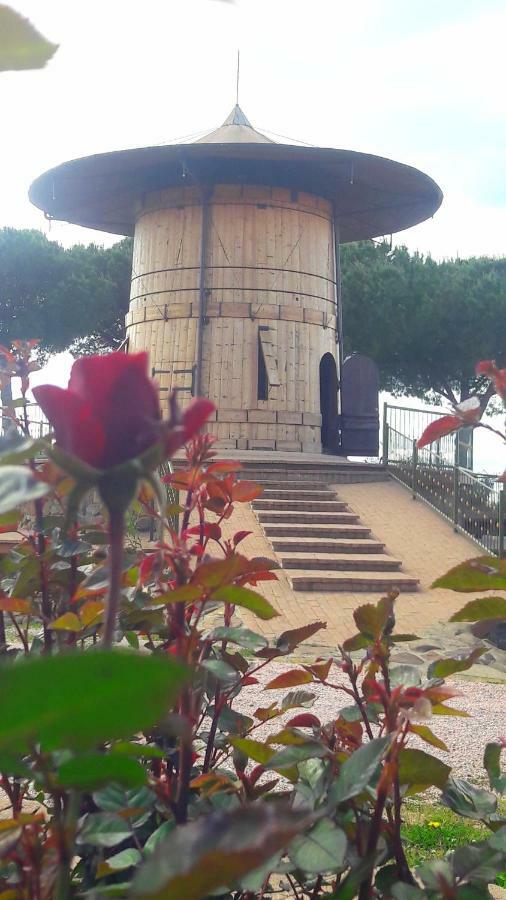 בית הארחה קסטנייטו קרדוצ'י 	Borgo Rurale San Giusto מראה חיצוני תמונה